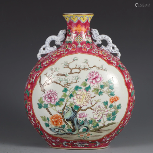 CHINESE FAMILLE ROSE PORCELAIN VASE,QING DYNASTY