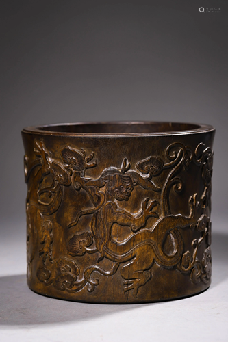 A Carved Sandalwood Brushpot