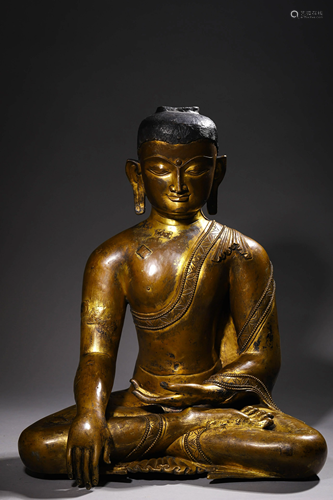 A Gilt Bronze Seated Sakyamuni Statue