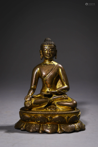 A Gilt Bronze Seated Buddha Statue