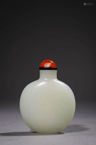 Chinese White Jade Snuff Bottle.