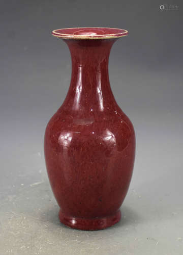 清代中期均红釉瓶