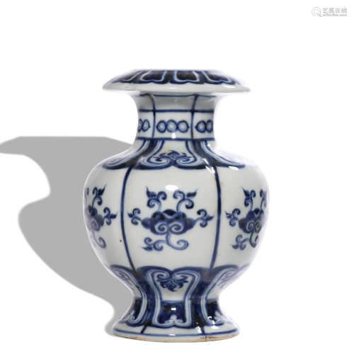 A blue and white 'floral' vase