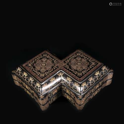 Chinese Large Wooden-body Lacquer Box