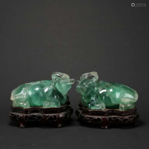 Chinese A Pair Of Crystal Ornaments