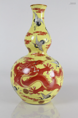 A Chinese Dragon-decorating Yellow-coding Porcelain