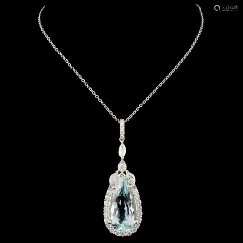 18K Gold 9.30ct Aquamarine & 1.00ctw Diamond Penda