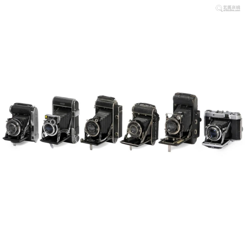 6 Rollfim Cameras with Rangefinder