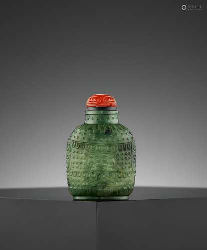 AN 'ARCHAISTIC' JADE SNUFF BOTTLE, QING DYNASTY