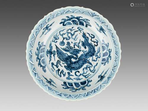 A LARGE BLUE AND WHITE 'FEIYU' DISH, 15TH CENTURY