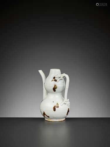 A TOBI SEIJI QINGBAI 'CHILONG' EWER, YUAN DYNASTY