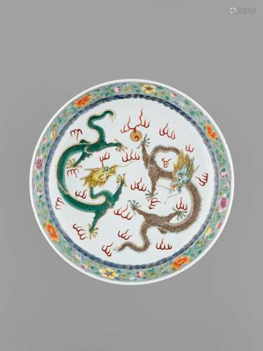 A GUANGXU MARK AND PERIOD FAMILLE VERTE DISH