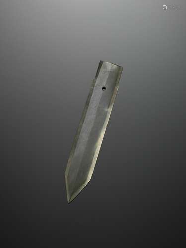 A SPINACH-GREEN JADE GE BLADE, EARLY WESTERN ZHOU