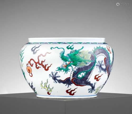 A DOUCAI 'DRAGON' JARDINIERE, QING DYNASTY