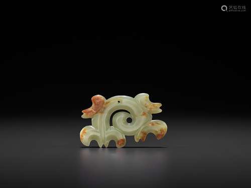 A RARE 'CLOUD-SCROLL' JADE PENDANT, HONGSHAN