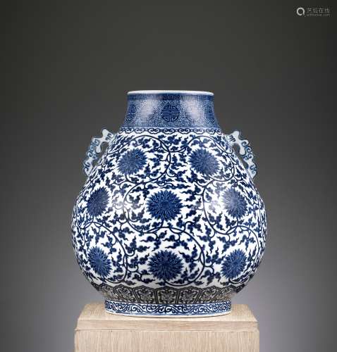 A LARGE BLUE AND WHITE 'LOTUS' VASE, HU, QING