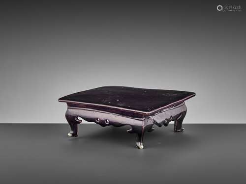 AN AUBERGINE-GLAZED STAND, KANGXI PERIOD