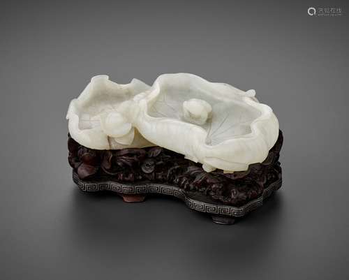 A WHITE JADE DOUBLE BRUSH WASHER, BIXI, QIANLONG