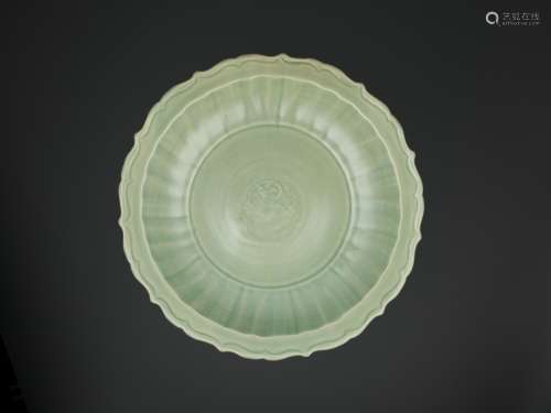 A LONGQUAN CELADON BARBED-RIM CHARGER, MING