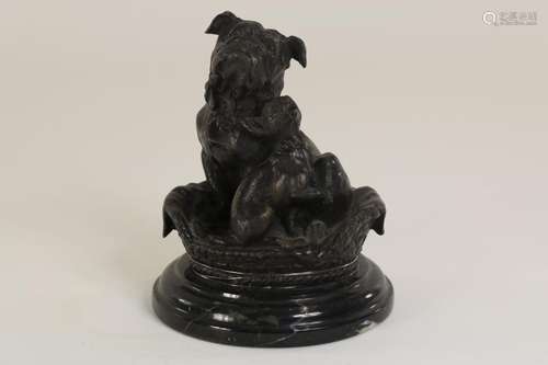 Bronzen sculptuur van twee honden