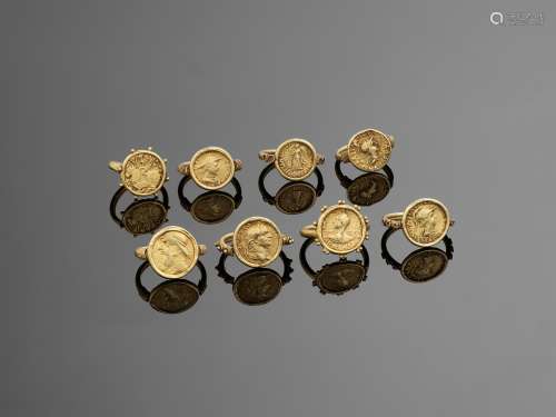 A SET OF EIGHT ANCIENT GANDHARA COIN GOLD RINGS