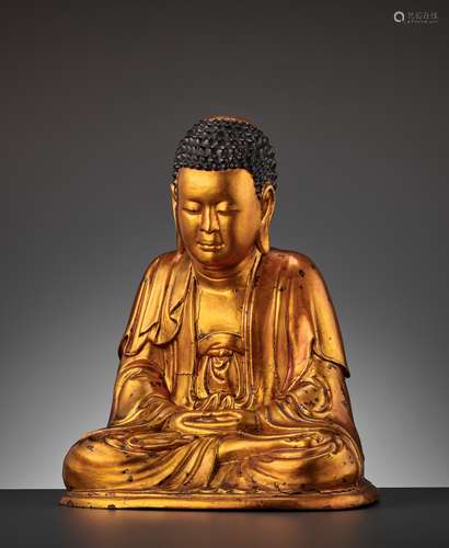 A MASSIVE GILT WOOD FIGURE OF BUDDHA, 18TH-19TH