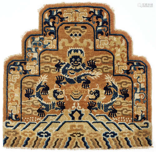 A NINGXIA 'DRAGON' THRONE-BACK RUG, QING DYNASTY