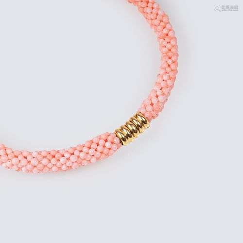 Juwelier Wilm est. 1767, Hamburg. A Coral Necklace de Chien.