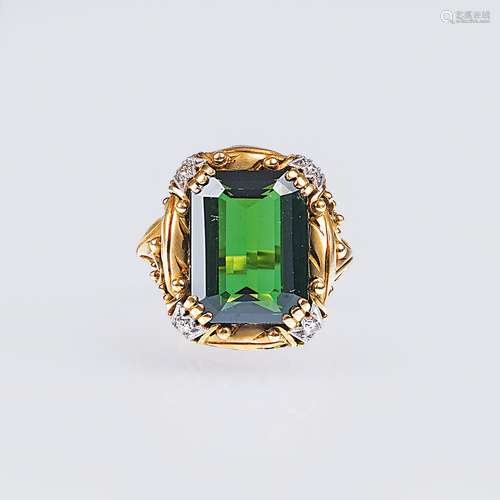 A Vintage Gold Ring with Tourmaline.