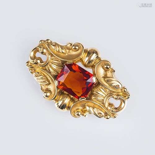 A Biedermeier Gold Brooch with Madeira Citrine.