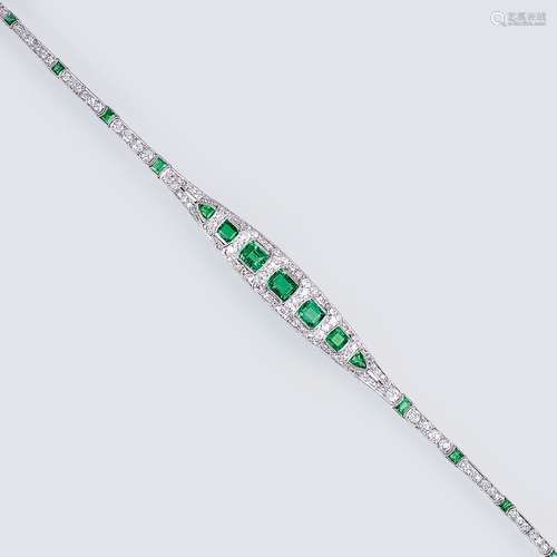 A highquality Art-déco Emerald Diamond Bracelet.