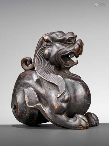 A BRONZE 'BIXIE' WEIGHT, LATE MING TO EARLY QING