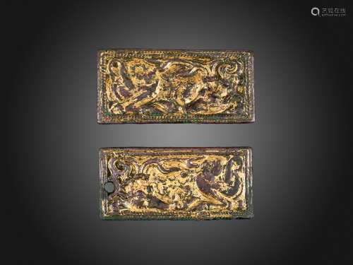 A PAIR OF GILT-BRONZE BELT PLAQUES, 3RD-2ND C. BC