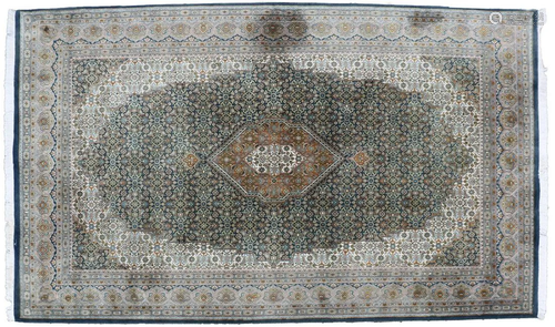 Hand-knotted wool carpet