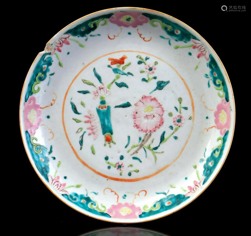 Porcelain dish with green decor