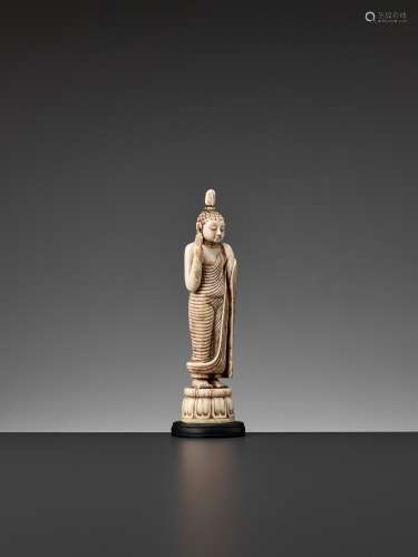 A SMALL IVORY FIGURE OF BUDDHA, 18TH-19TH CENTURY