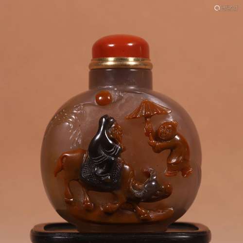 Agate snuff bottle