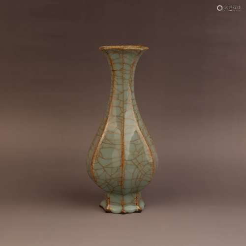 Octagonal vase