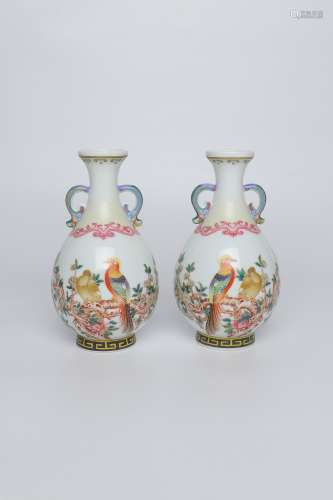 pair of chinese enamel porcelain binaural vases