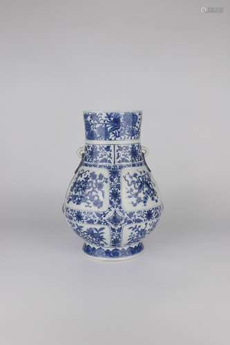 chinese blue and white porcelain vase