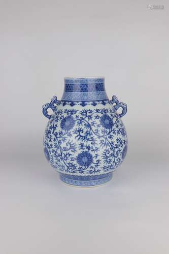 chinese blue and white porcelain binaural vase