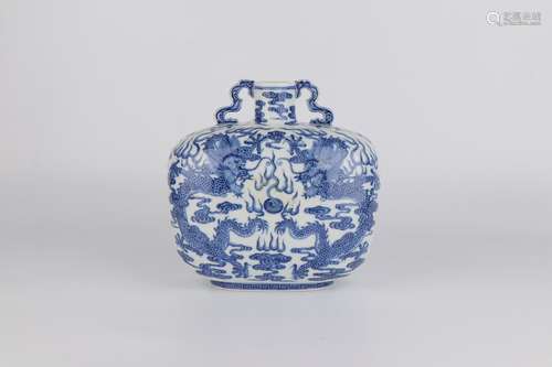 chinese blue and white porcelain binaural vase