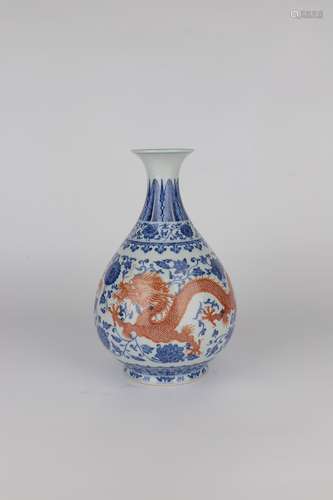 chinese blue and white porcelain pear shaped vase