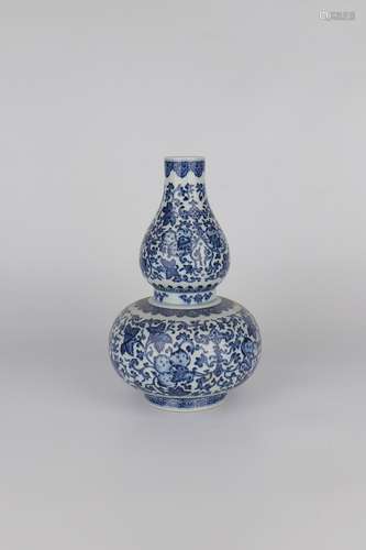 chinese blue and white porcelain double gourd vase