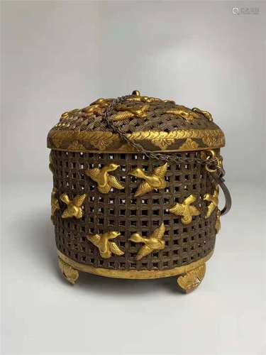 A QING DYNASTY GILDING BIRDCAGE