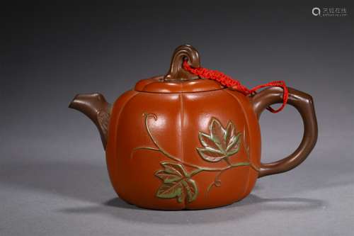 A FUGUA PURPLE CLAY TEAPOT