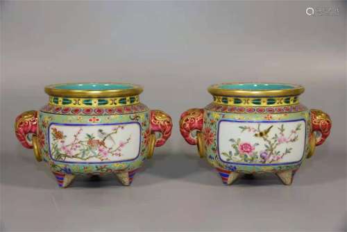 A PAIR OF QING DYNASTY YONGZHENG CLOISONNE CRAFTS WINDOWING ...