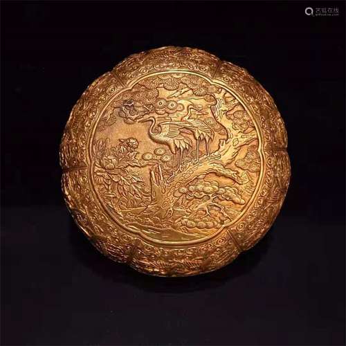 A QING DYNASTY QIANLONG COLLECT RELIEF JEWELRY BOX