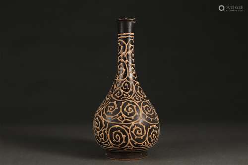 A JIZHOU KILN ROLLING TENDRIL PATTERN GALLIPOT