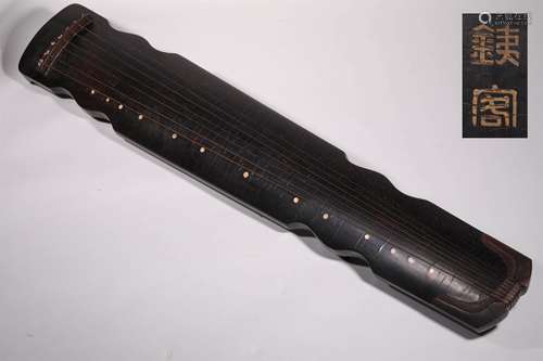 A MING DYNASTY GUQIN 4